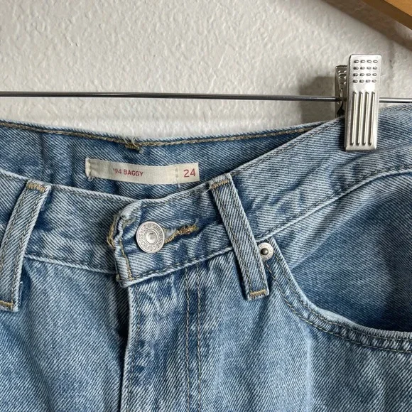 SOLD POSH WONT LET ME DELETE - Picture 4 of 6